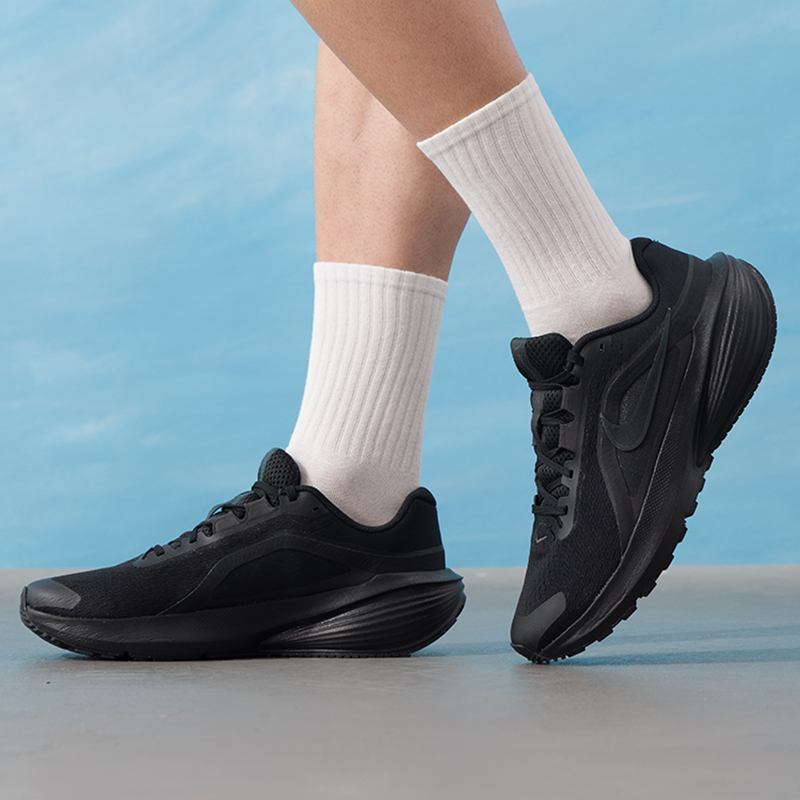 ナイキ メンズシューズ オリジナル 軽量 通気性 フィットネ - Lightweight Road Running Shoes のレビューと価格